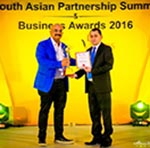 عزیزی بانک برنده دو جایزه  معتبر در نشست همکاری های کشورهای جنوب آسیا شد